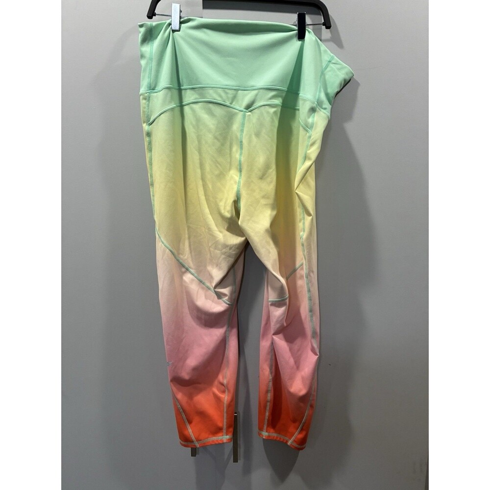 Fabletics PureLuxe Ultra High-Rise 7/8th Legging Ombre All Day 4X Rainbow Plus - Picture 4 of 5
